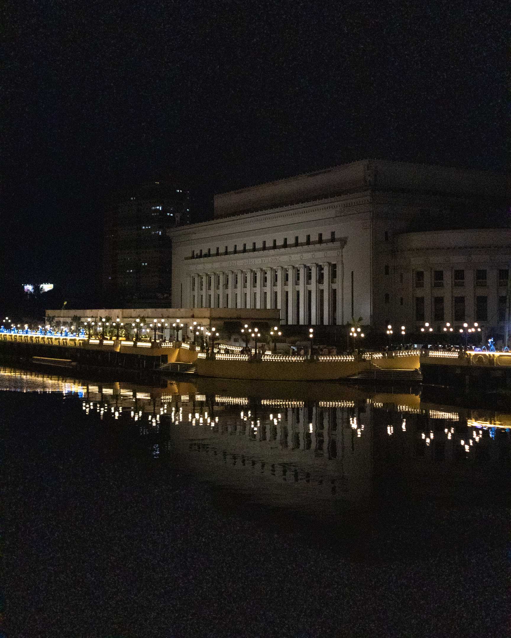 Pasig river at night