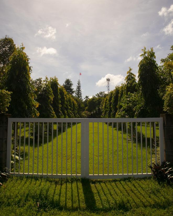 Gated orchard