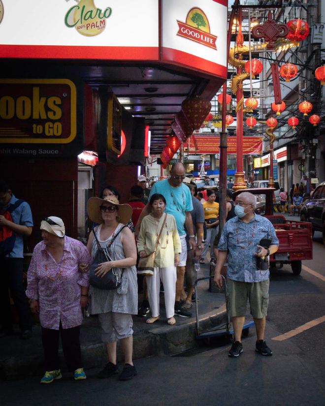 Binondo tourists