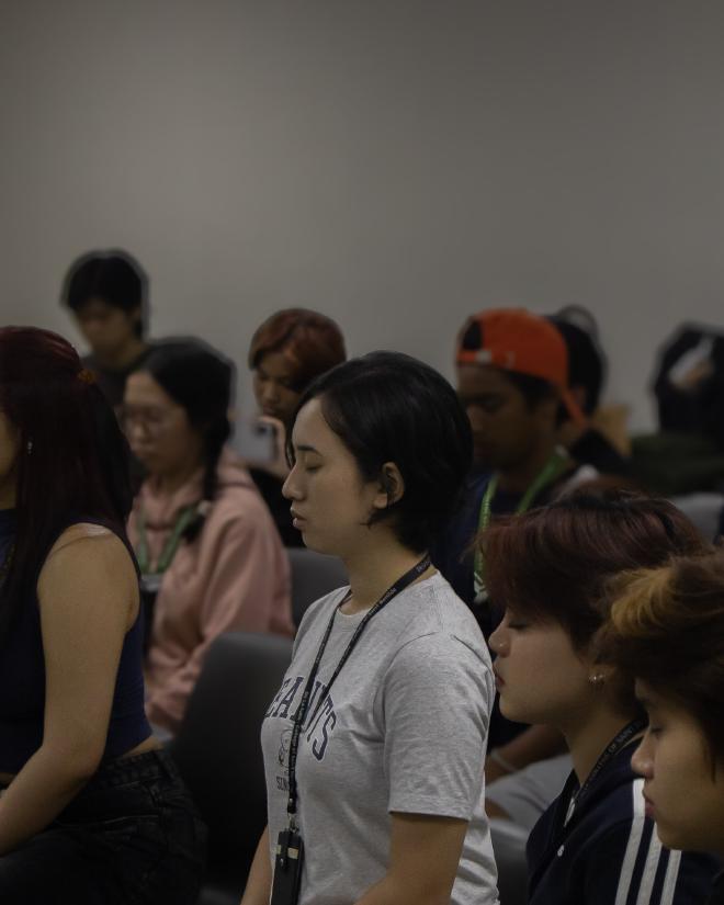 DLSU-CSB students meditating